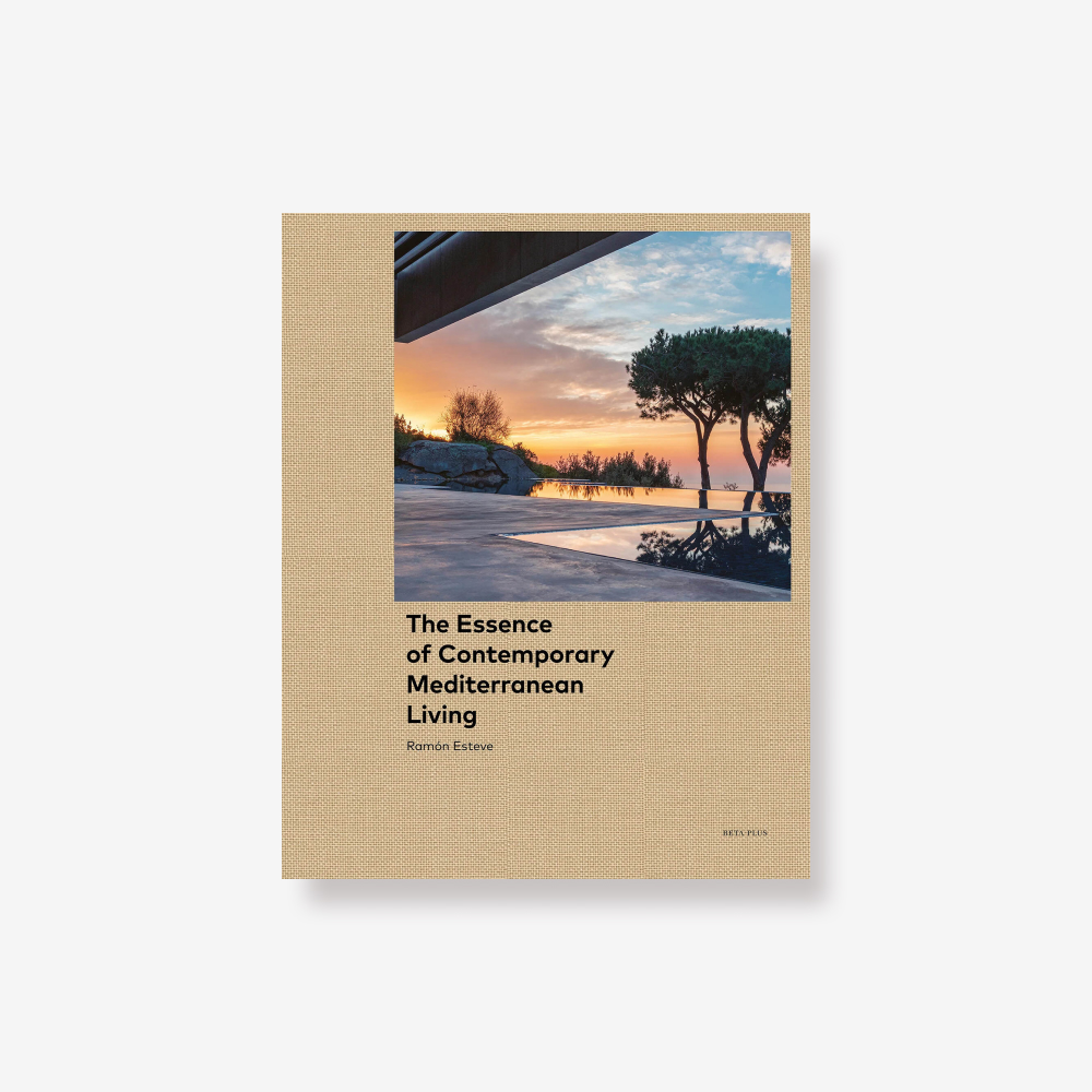 Книга The Essence of Contemporary Mediterranean Living Beta-plus