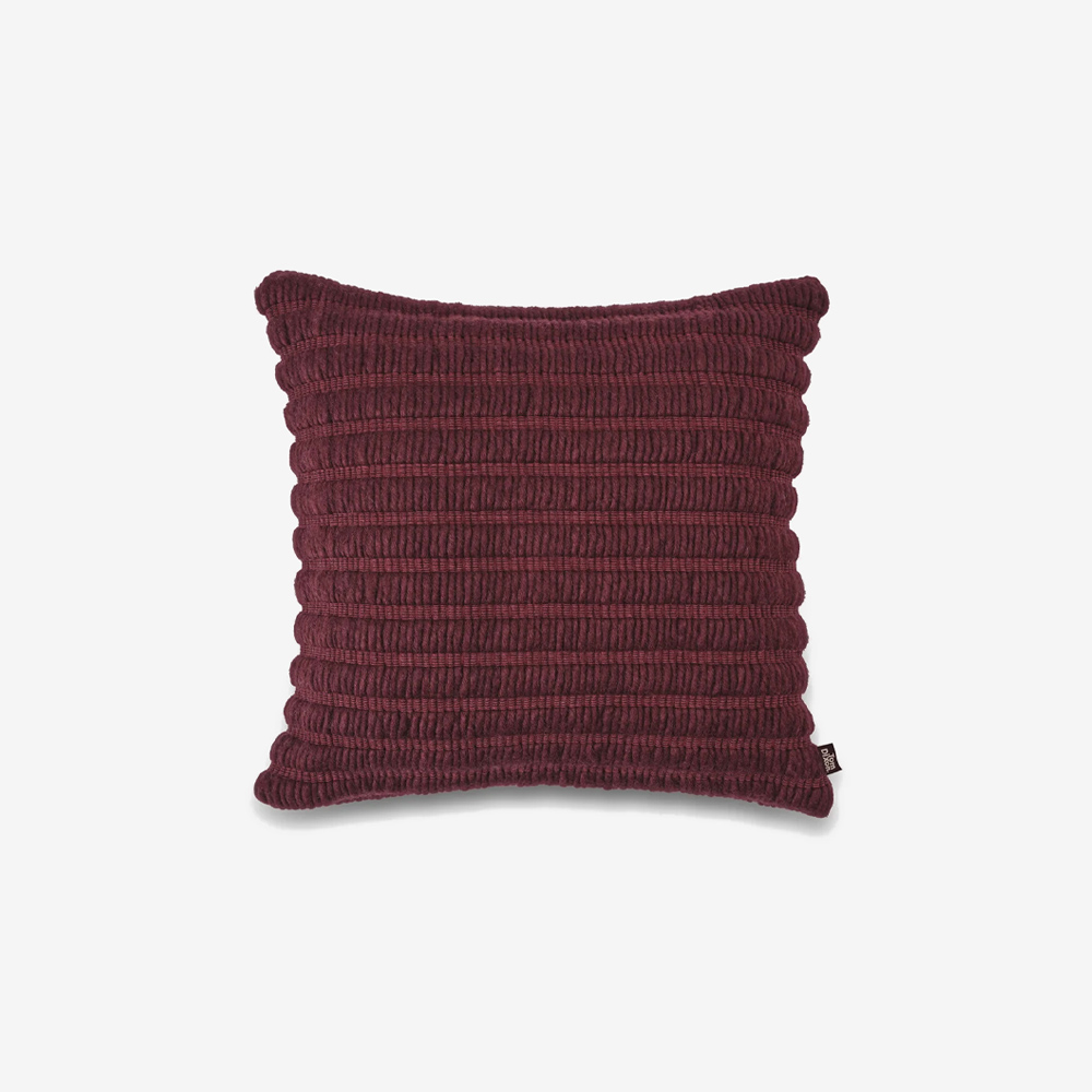 Подушка Ridge 45x45 cm Burgundy Cotton Wool-Mix 