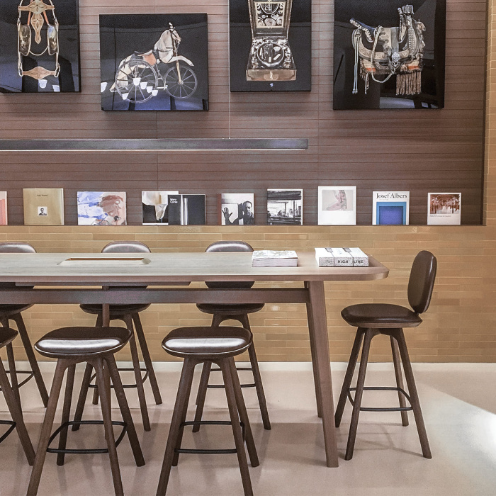 Полубарный стул Pauline Comfort Counter Stool 65 cm, Brdr. Krüger