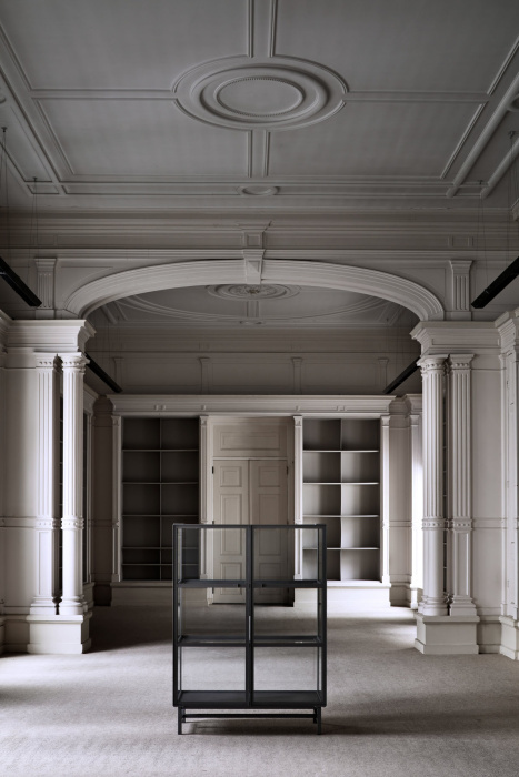 Витрина Finn Cabinet, Pietboon