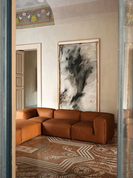 Диван Le Mura, Tacchini