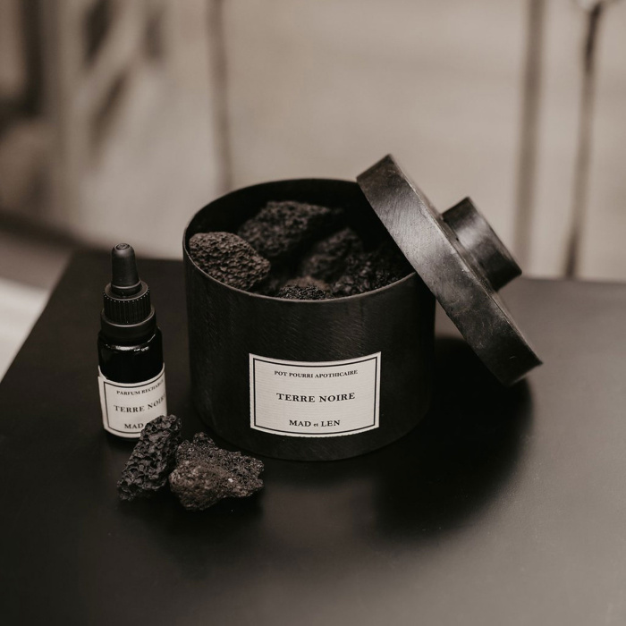 Ароматизированные камни лавы с ароматом для дома Terre Noire, MAD et LEN