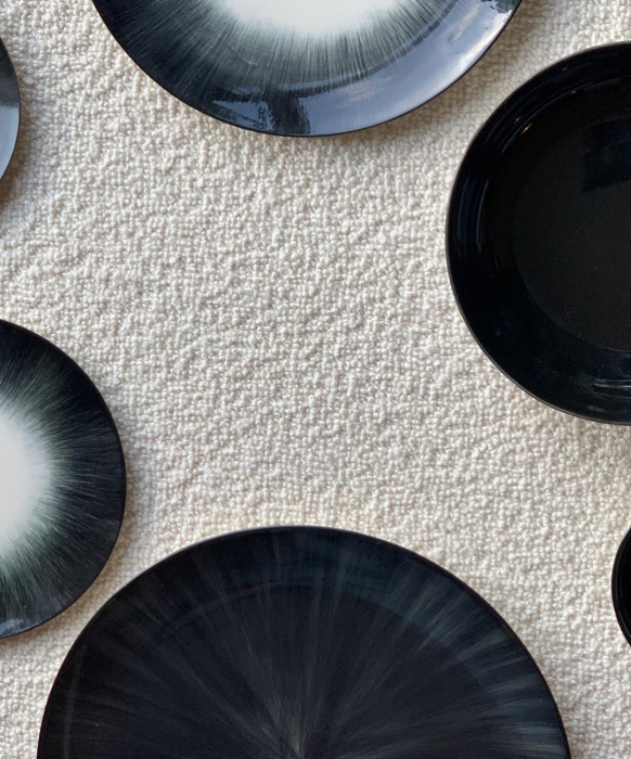 Блюдце Plate, 17.5, Dé Off-White/Black by Ann Demeulemeester, Serax