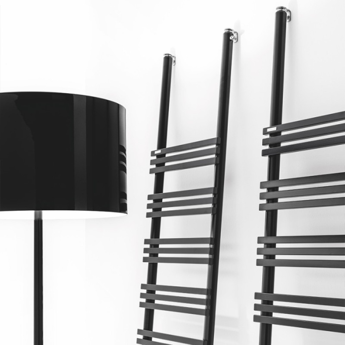 Водяной полотенцесушитель Pioli, Antrax