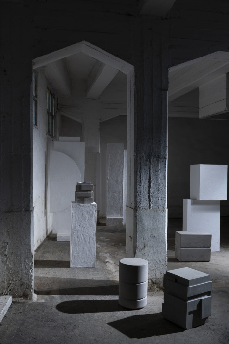 Журнальный столик Side Table Concrete Pawn, Serax