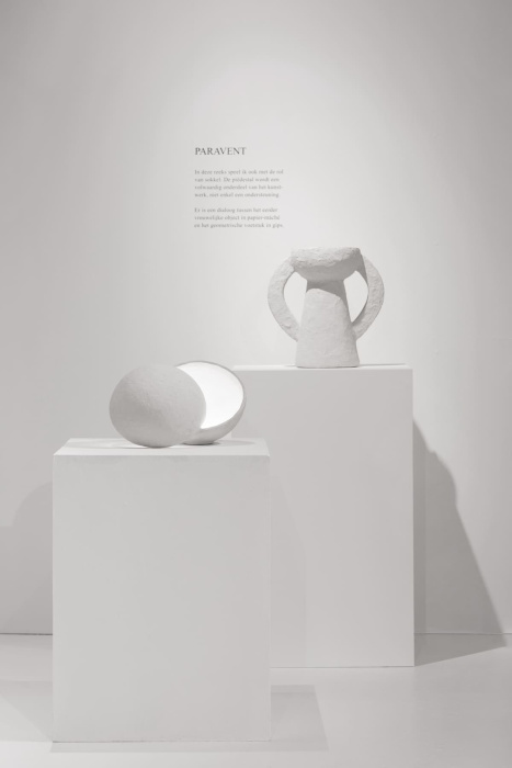 Ваза Vase With Handles Paper Mache Earth White by Marie Michielssen, Serax