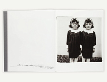 Книга Diane Arbus: a Box of Ten Photographs, Aperture