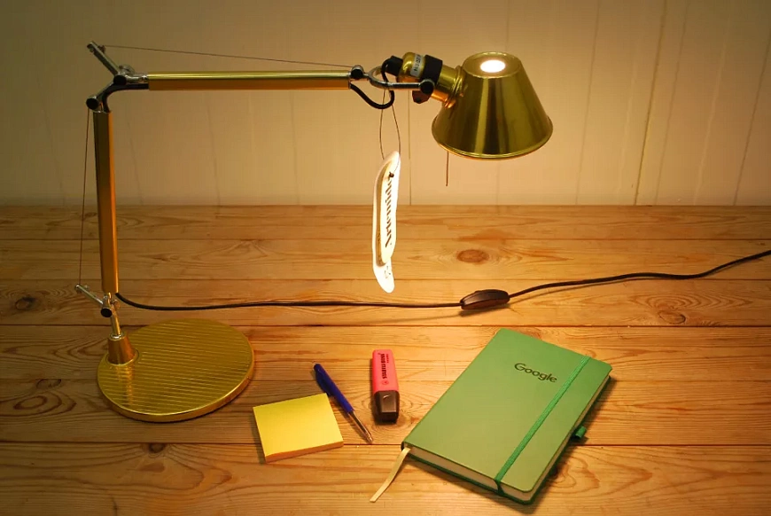 Настольная лампа Tolomeo Micro Gold 0011860A, Artemide