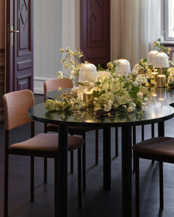 Портативный настольный светильник Asteea Table, Nuura