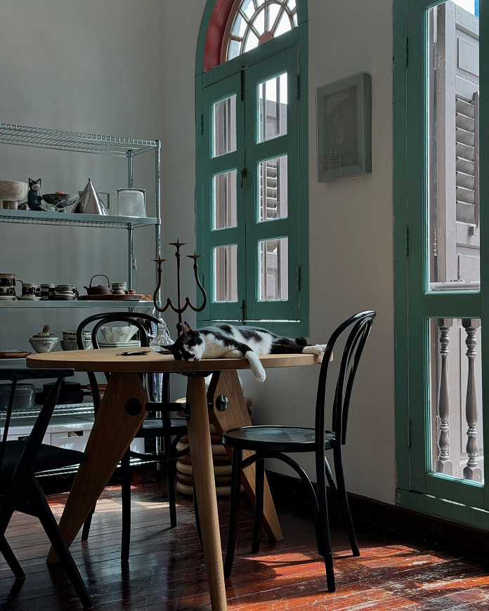 Обеденный стол Guéridon, Vitra