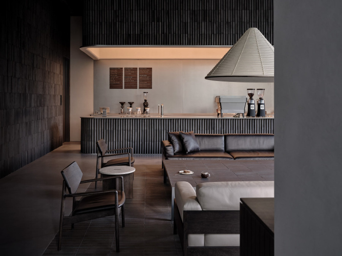 Кресло A-LC01, Karimoku Case