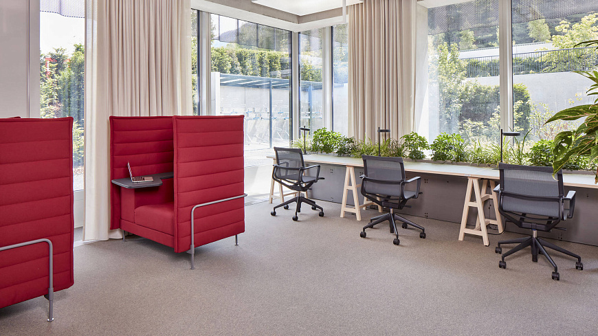 Офисное кресло Alcove Work, Vitra