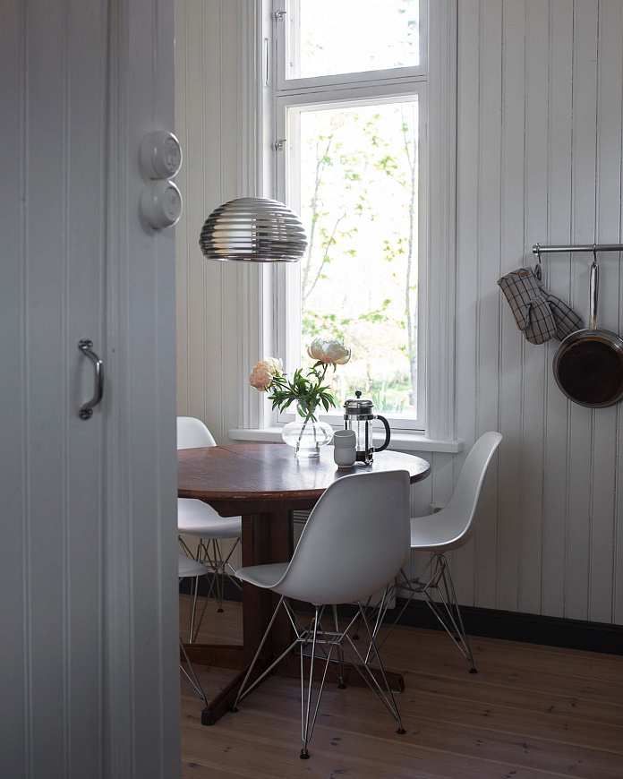 Стул Eames Plastic Side Chair RE DSR, Vitra