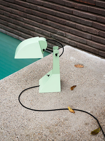 Настольный светильник E63, Tacchini