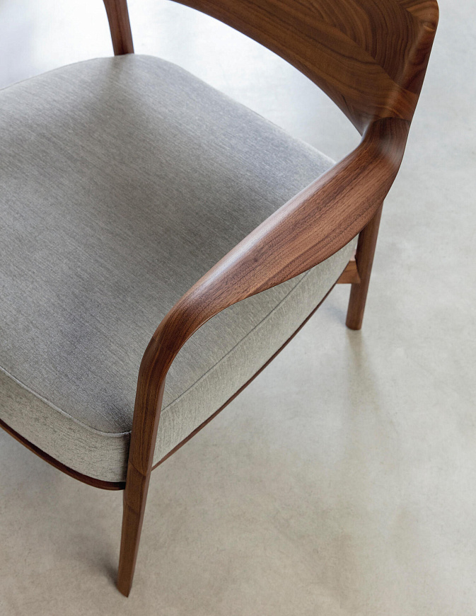 Кресло Louis, Porada