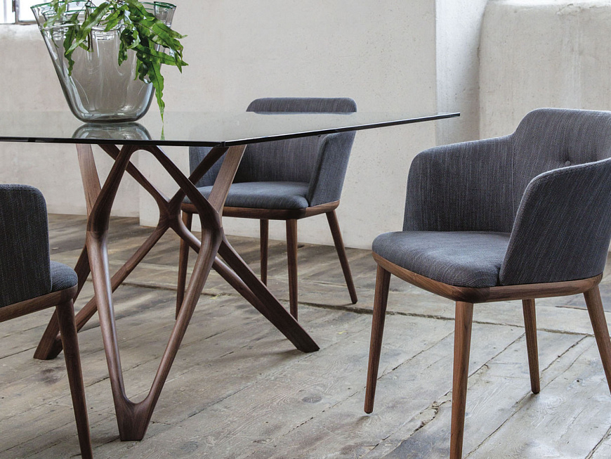 Обеденный стол Circe, Porada