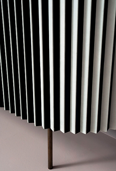 Буфет Plissé, Baxter