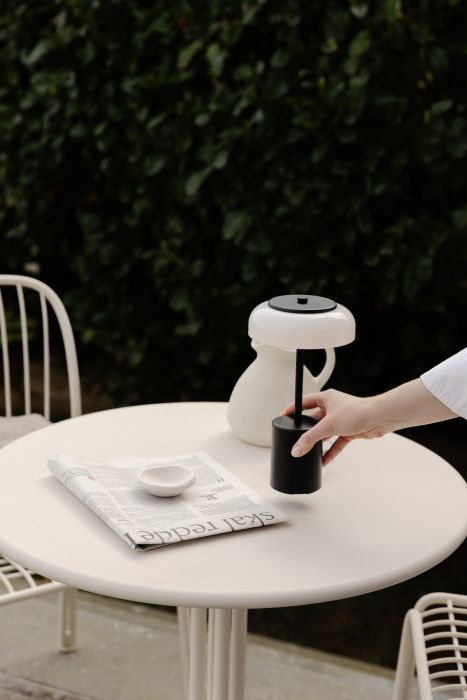 Беспроводной настольный светильник Blossi Table Mini, Portable, Nuura