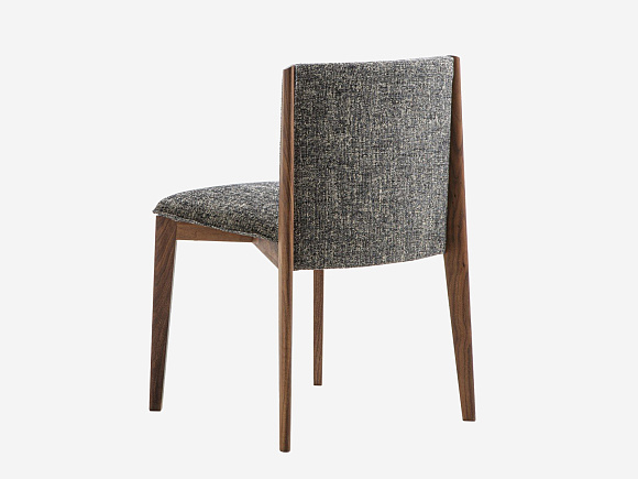 Стул Ionis, Porada