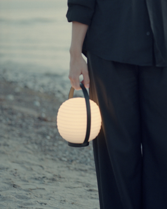 Портативная настольная лампа Lantern Portable Table Lamp, New Works