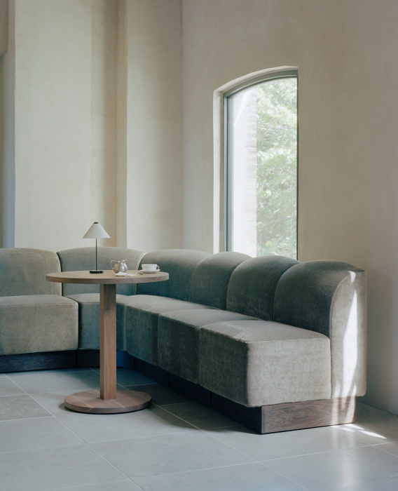 Обеденный стол Atlas Bistro Table, New Works