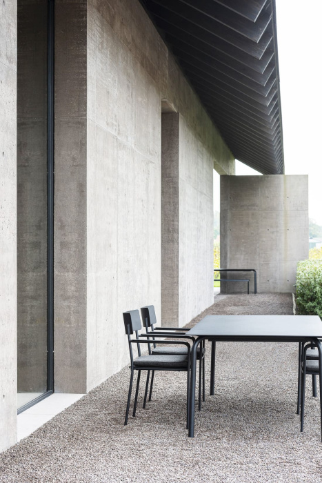 Уличное кресло Armchair August by Vincent Van Duysen, Serax