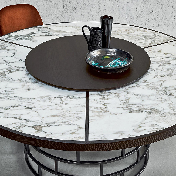 Обеденный стол Crown, Flexform