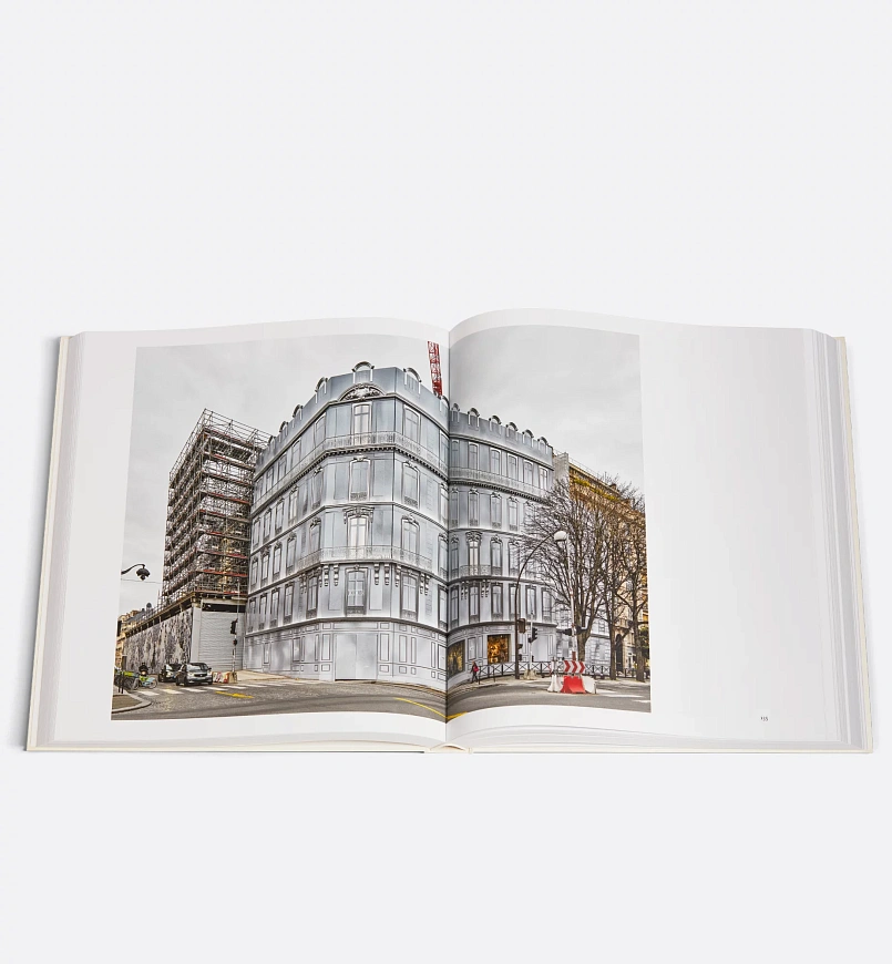 Книга Dior Metamorphosis by Robert Polidori, Rizzoli International Publications Inc.