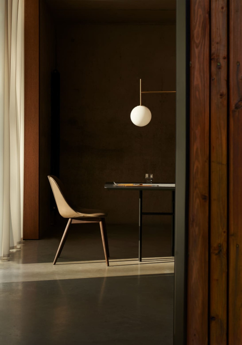 Стул Harbour Side Dining Chair, Oak Base, Plastic, Audo Copenhagen (ex. Menu)