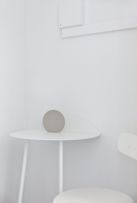 Приставной столик Yeh, Wall Table, Audo Copenhagen (ex. Menu)