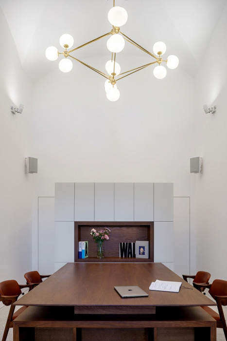 Стол 52° — 3° WALES, ARCHIPÉLAGO