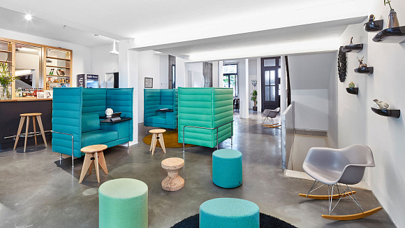 Кресло-качалка Eames Plastic Armchair RE RAR, Vitra