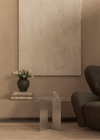 Стальной приставной столик Androgyne Side Table, Steel Base, Audo Copenhagen (ex. Menu)