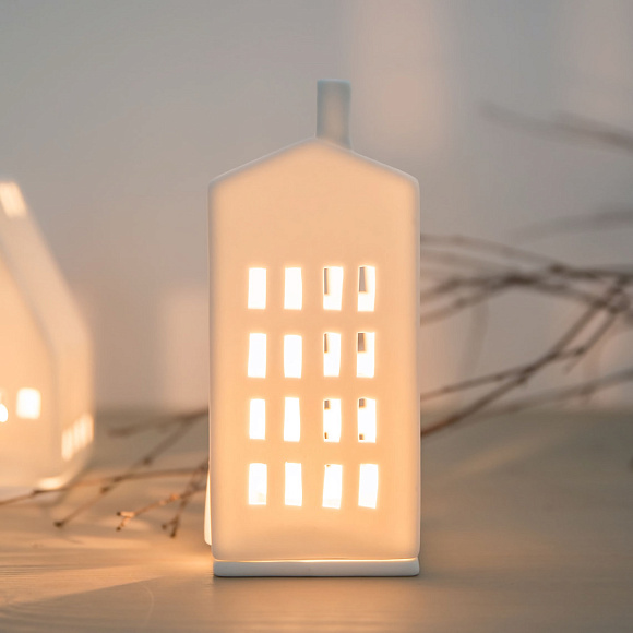 Домик-подсвечник House, small windows, Räder