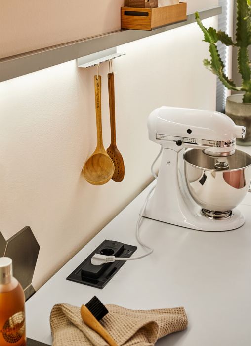 Врезной блок розеток Backflip USB C, EVOline