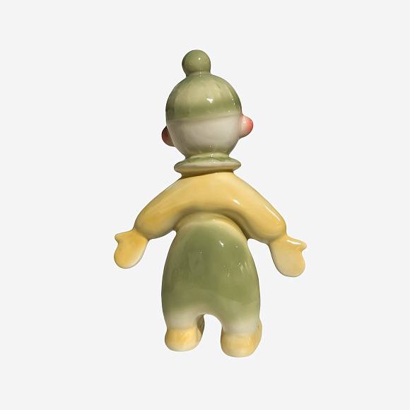 Скульптура Лыжник жёлто-зелёный, 