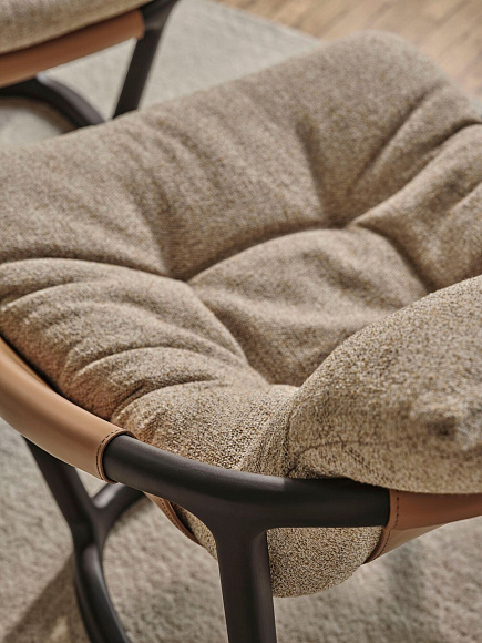 Кресло Amarantha, Porada