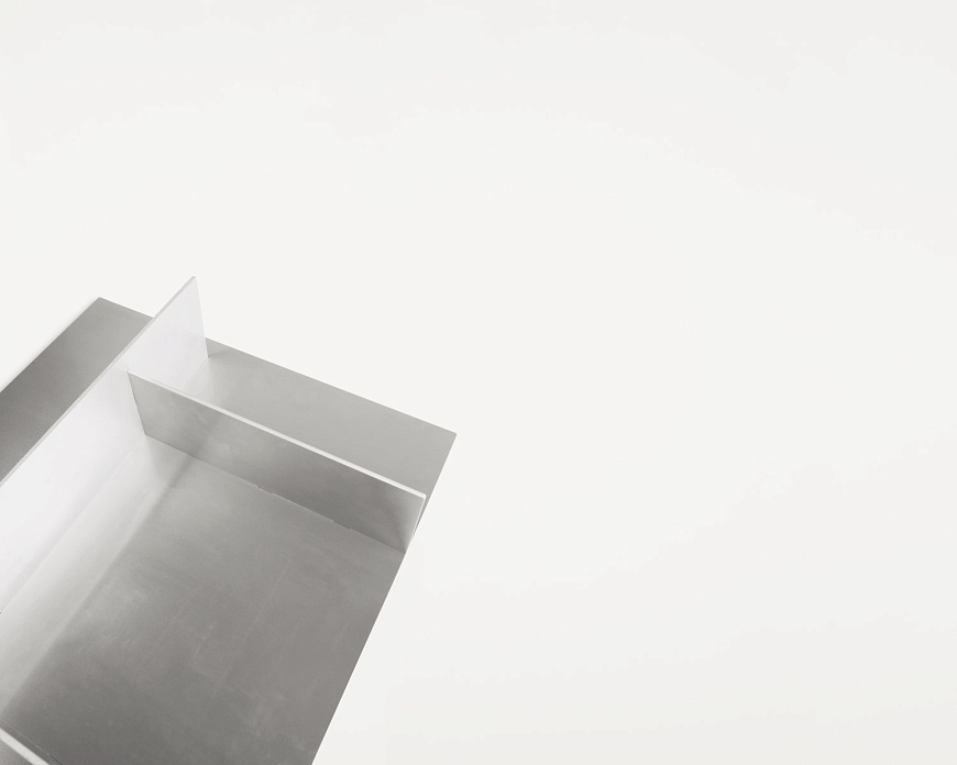 Полка Rivet Typecase, Frama