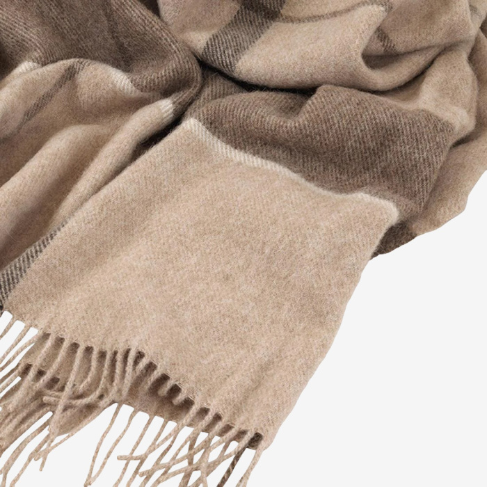 Плед Gradient Throw, Kristina Dam Studio