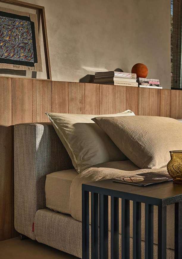 Кровать Groundpiece Slim, Flexform