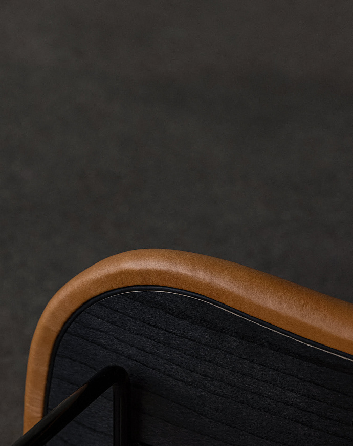 Кресло в полной обивке The Penguin Rocking Chair, Fully Upholstered, Audo Copenhagen (ex. Menu)