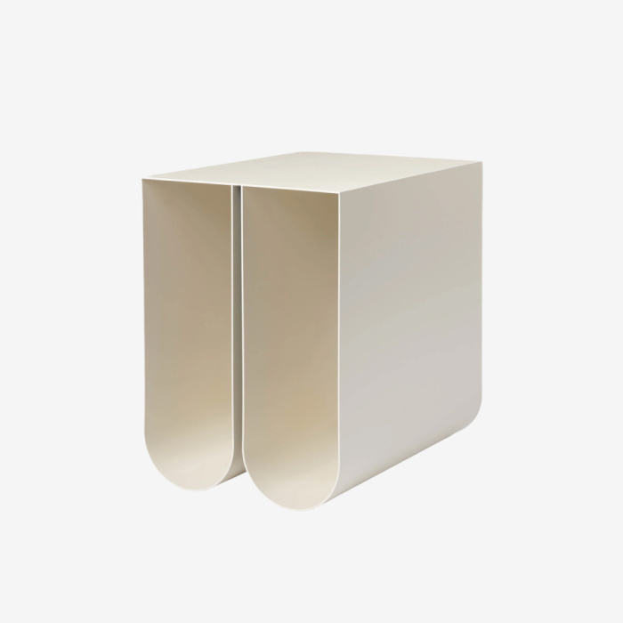 Журнальный столик Curved Side Table, Kristina Dam Studio