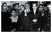 Книга Yves Saint Laurent: Form and Fashion, Flammarion