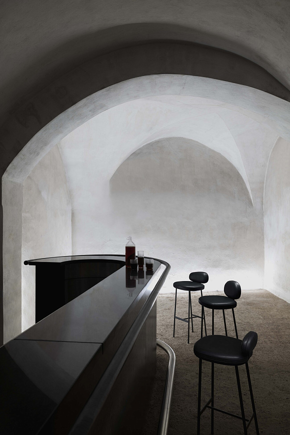 Полубарный / барный стул Pebble Stool, Living Divani