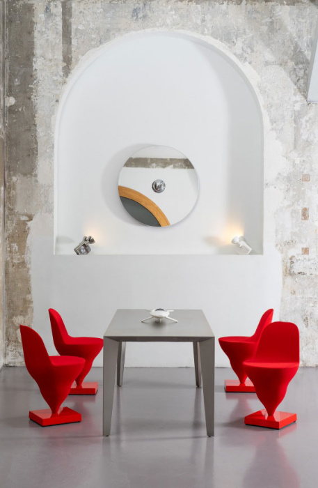 Настенное зеркало Sphera Disc mirror, Moustache