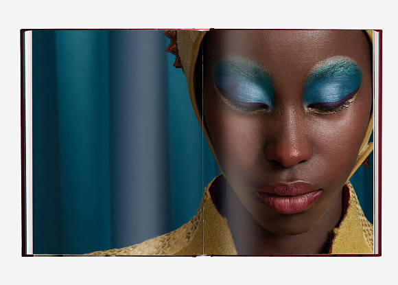 Книга Circesque, teNeues