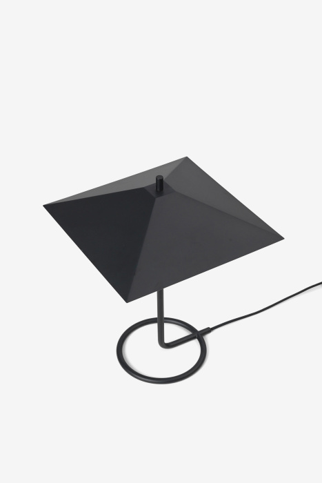 Настольный светильник Filo Table Lamp Square, Ferm Living