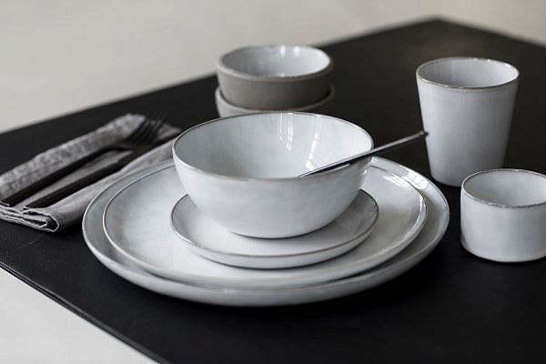 Подарочный набор из 24 приборов на 6 персон Pure Cutlery 24 pc. by Pascale Naessens 