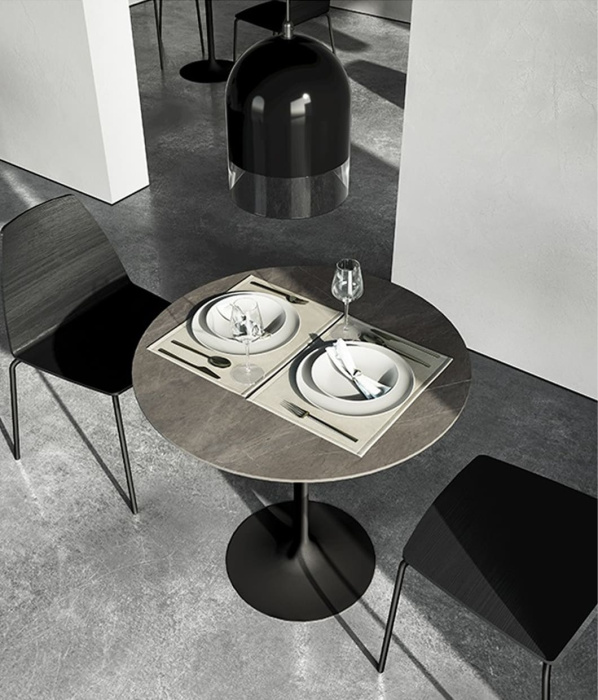 Стол Flûte Bar, Sovet Italia