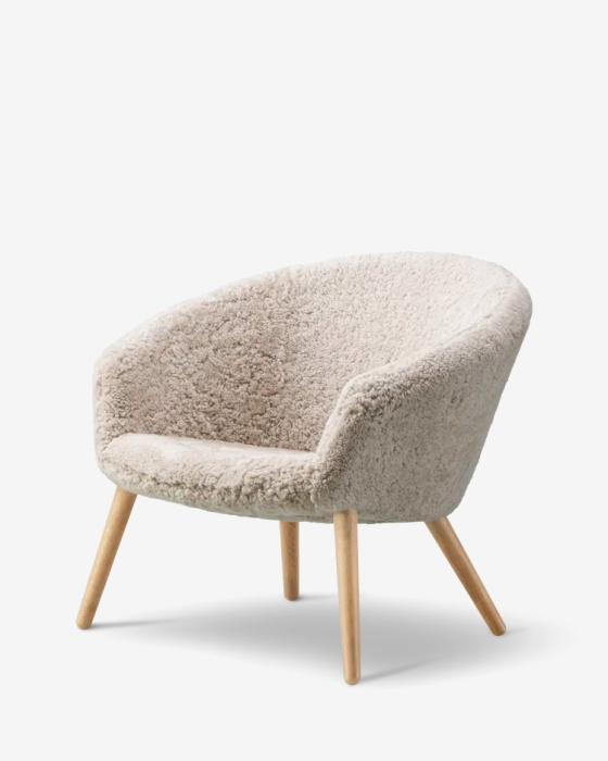 Кресло Ditzel Lounge Chair Wood base, Sheepskin, Fredericia
